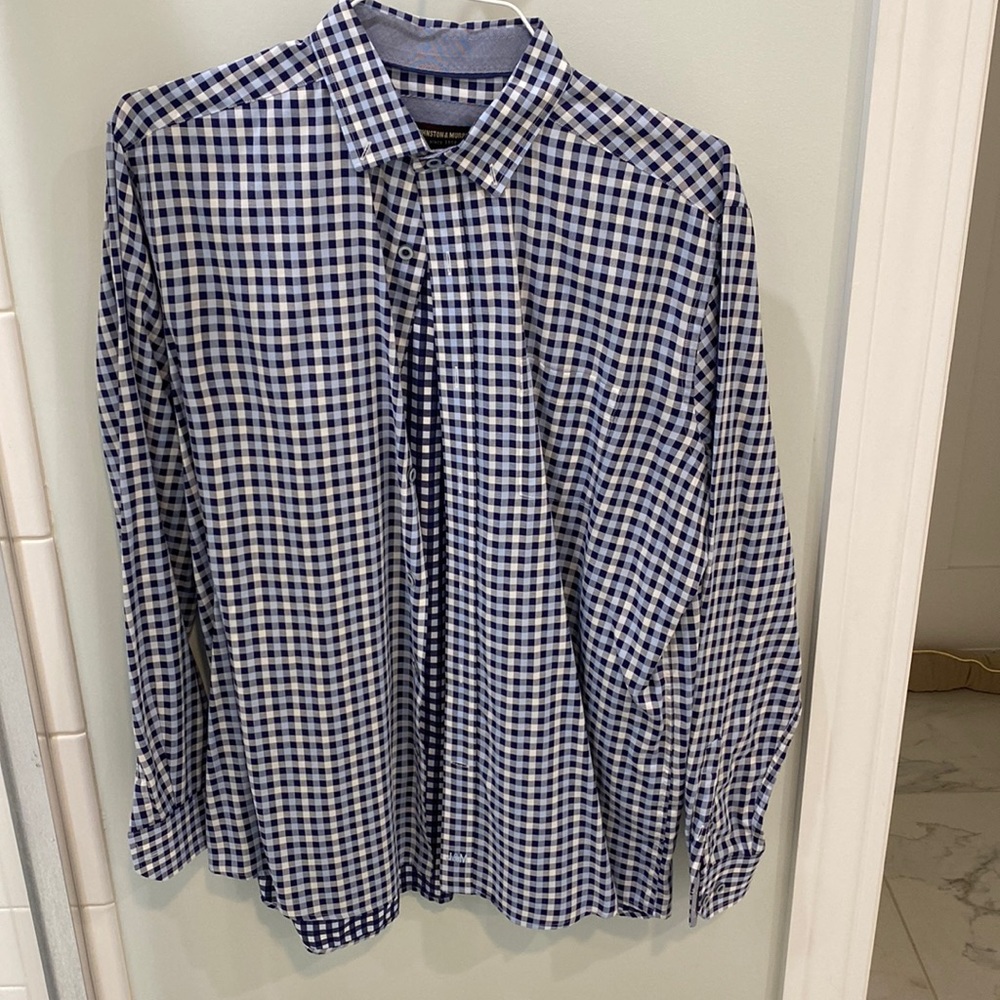 Mens Johnston and Murphy button down dress shirt